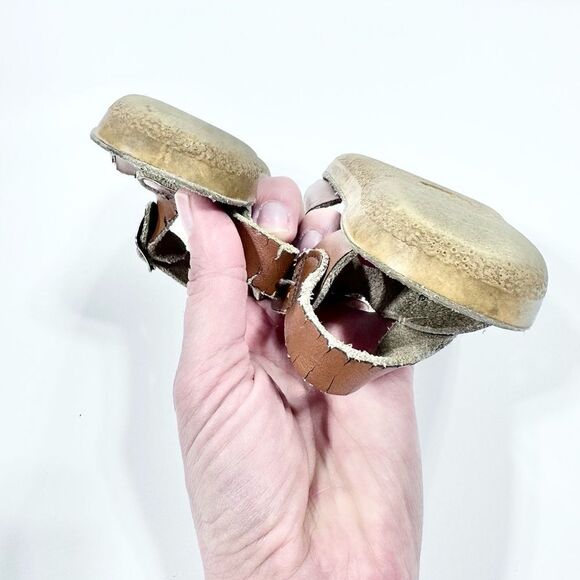 Salt water sandals camel color play condition 8 - Picture 8 of 10